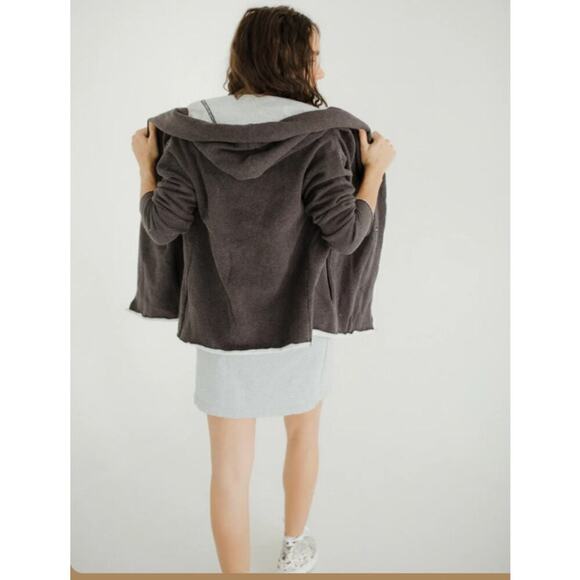 Sanctuary Women's Single Button Long Sleeve Poncho Sweater Jacket Size M Gray - Picture 2 of 11